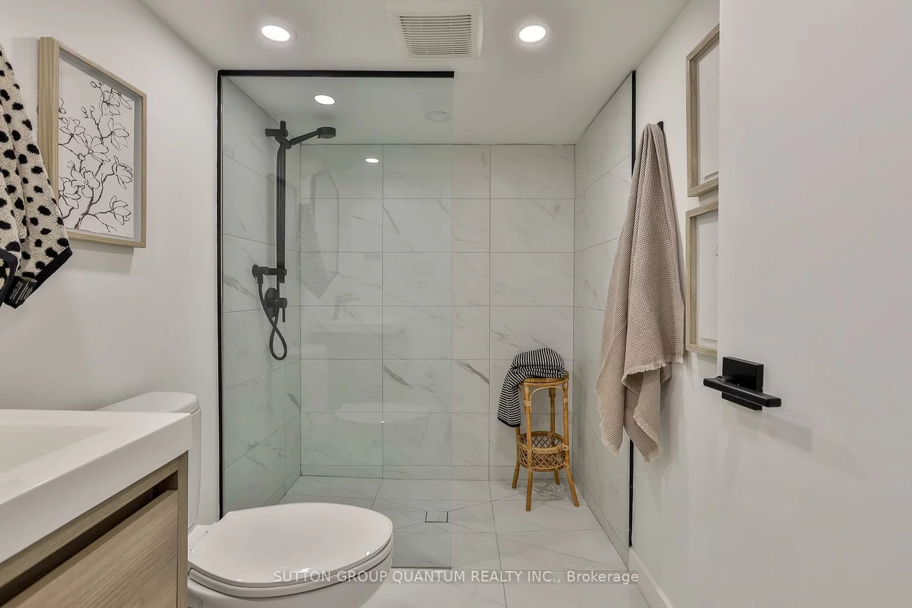 110, Castlefield, Yonge-Eglinton, Toronto