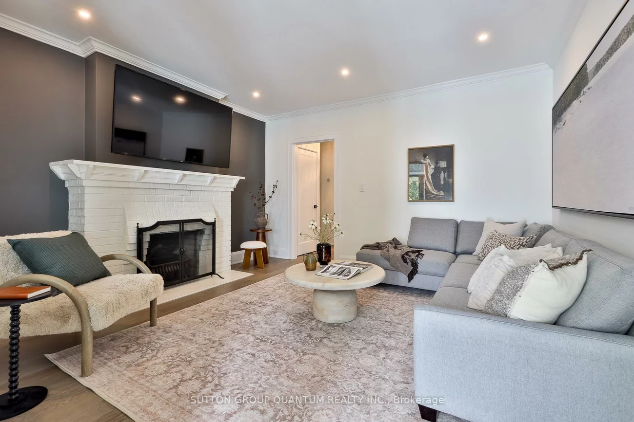 110, Castlefield, Yonge-Eglinton, Toronto