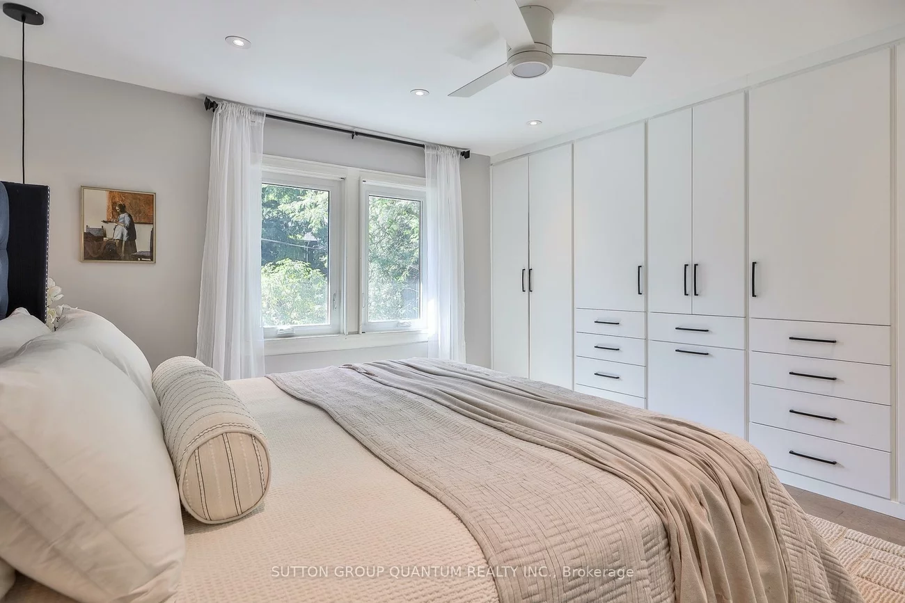 110, Castlefield, Yonge-Eglinton, Toronto