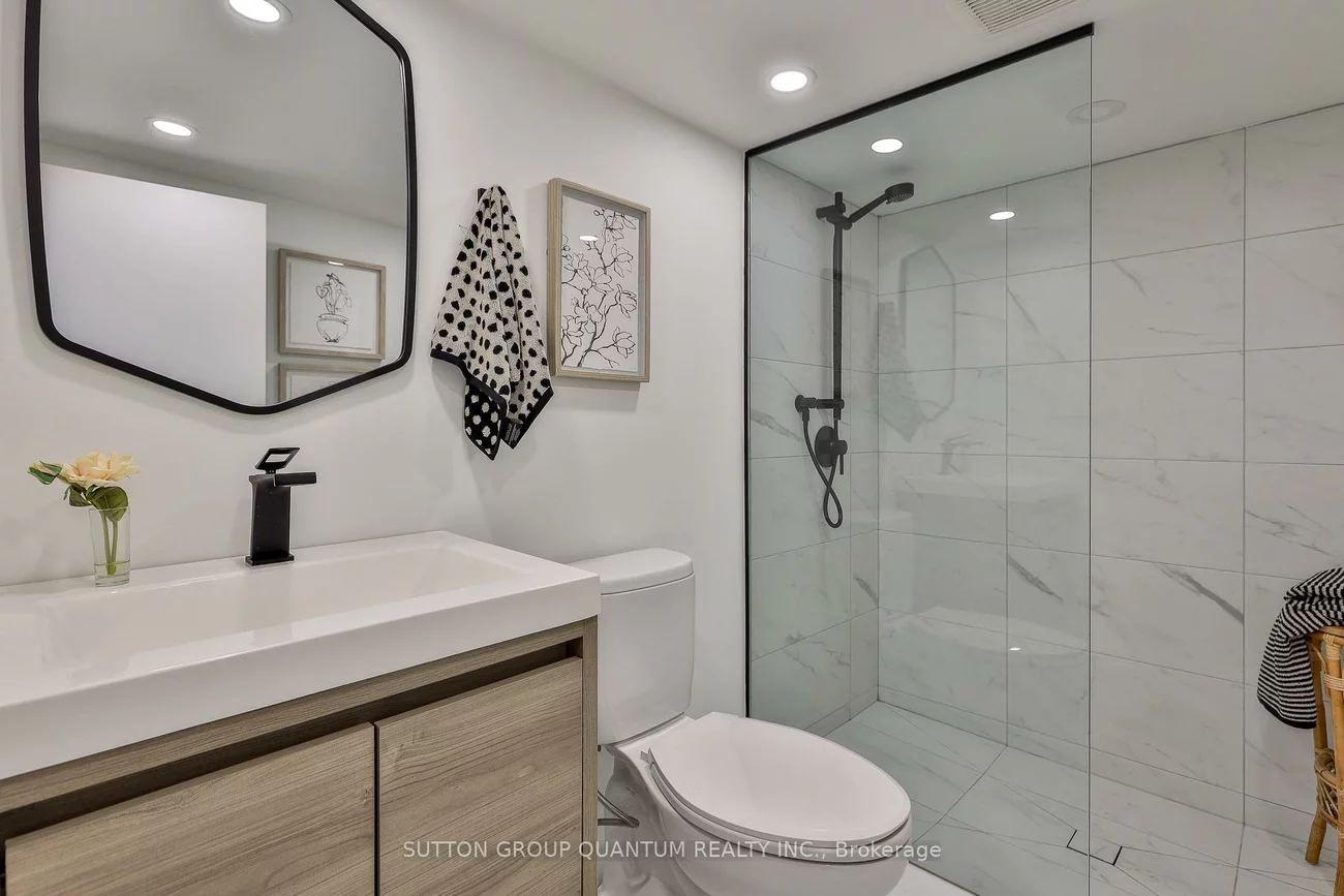 110, Castlefield, Yonge-Eglinton, Toronto