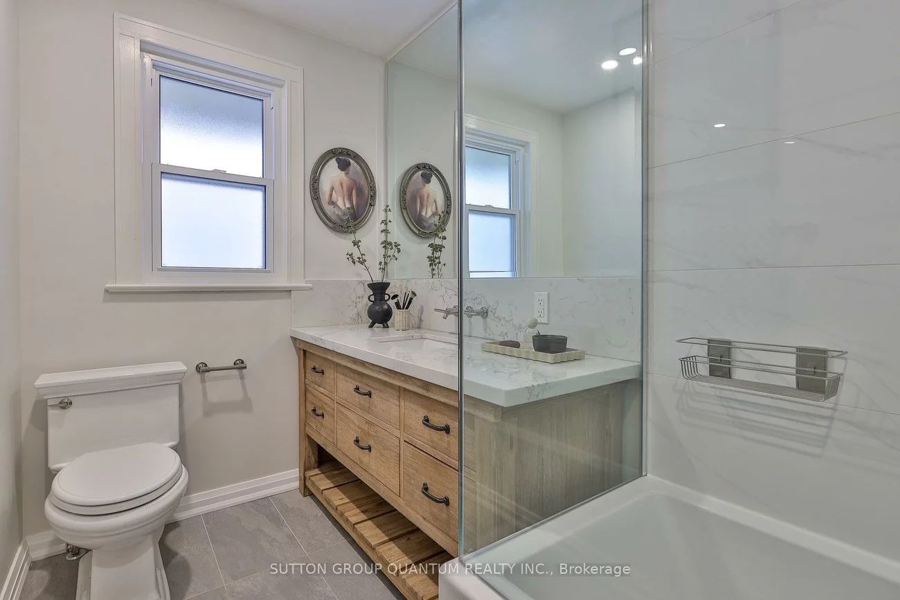 110, Castlefield, Yonge-Eglinton, Toronto