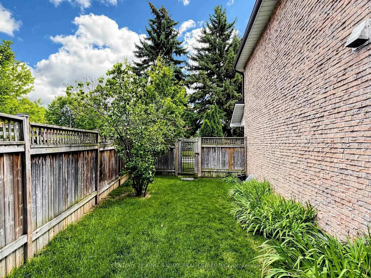 22, Mistflower, Hillcrest Village, Toronto