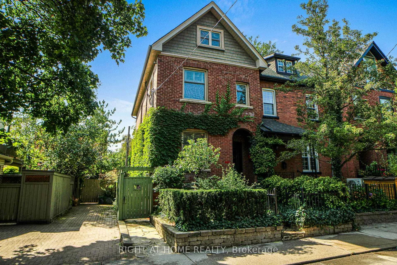 440, Sackville, Cabbagetown-South St. James Town, Toronto