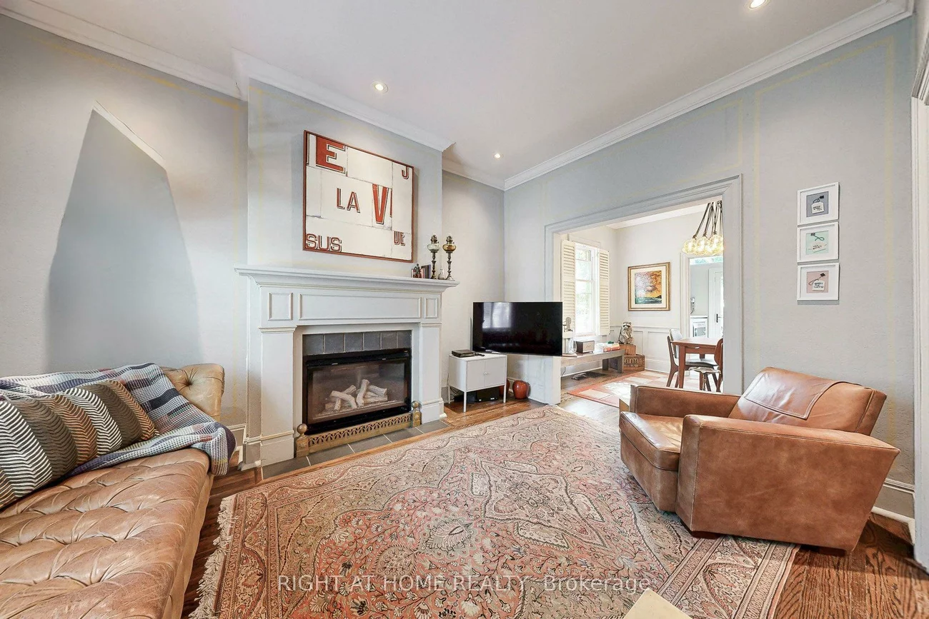 440, Sackville, Cabbagetown-South St. James Town, Toronto