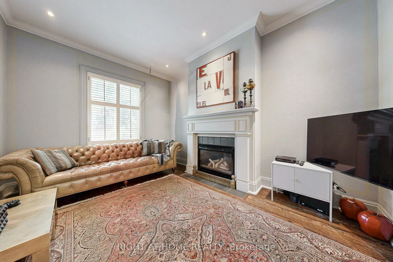 440, Sackville, Cabbagetown-South St. James Town, Toronto