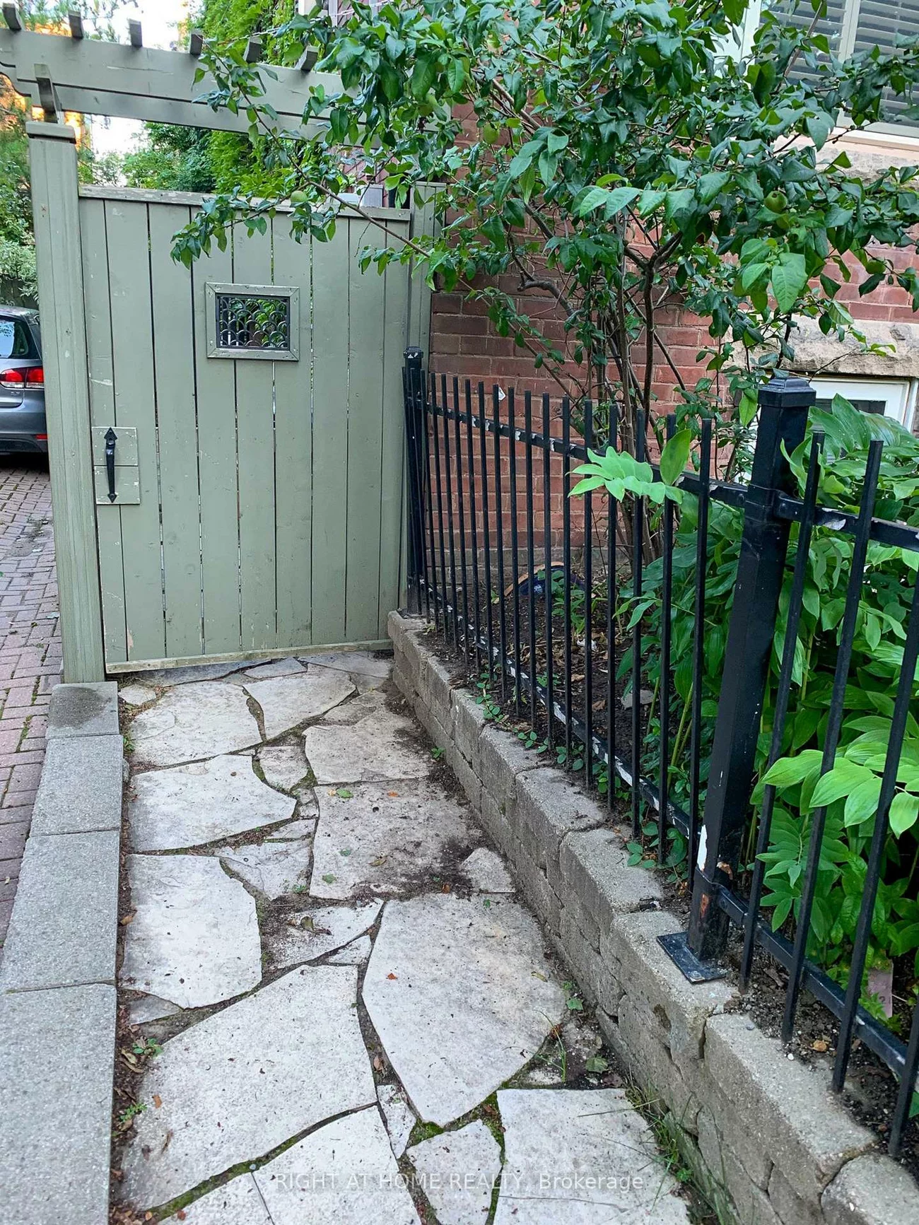 440, Sackville, Cabbagetown-South St. James Town, Toronto