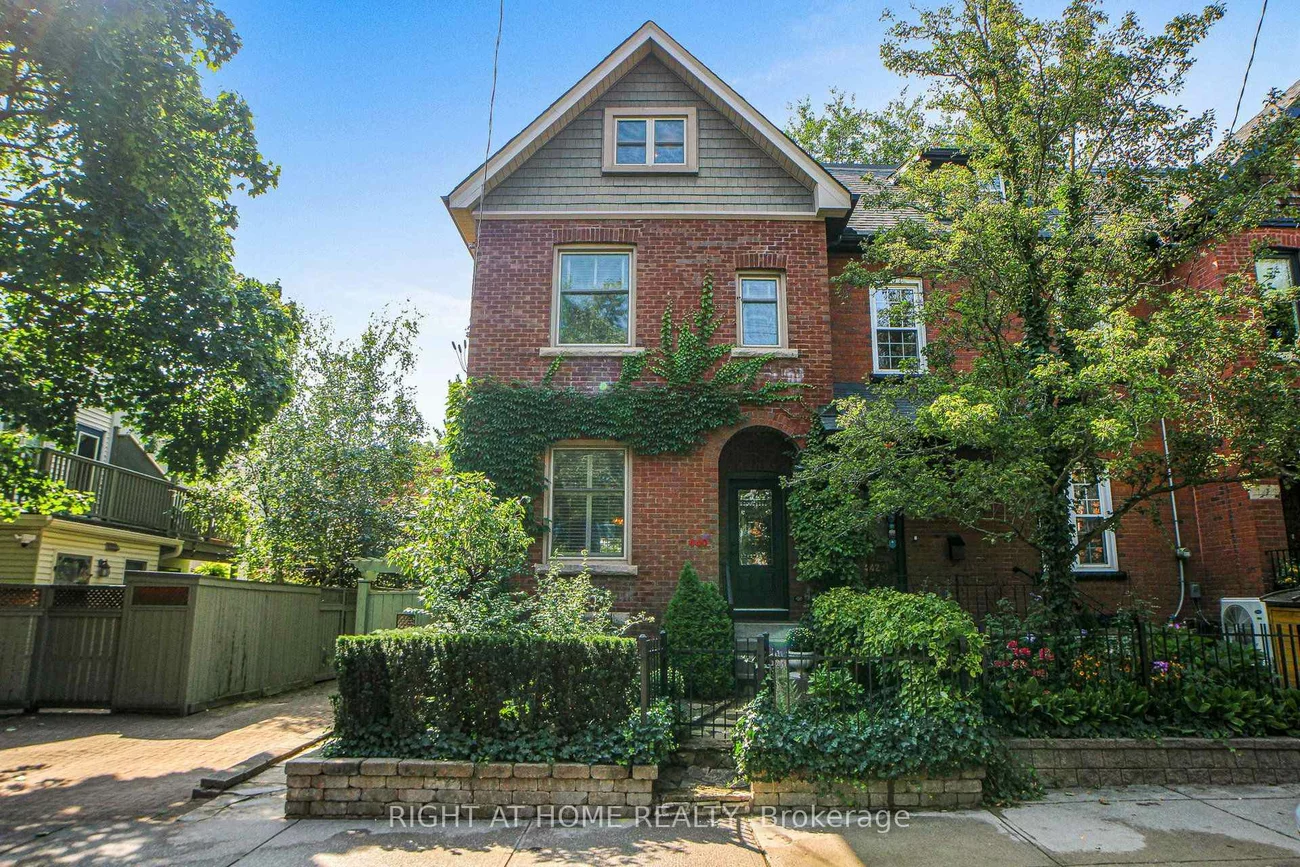 440, Sackville, Cabbagetown-South St. James Town, Toronto