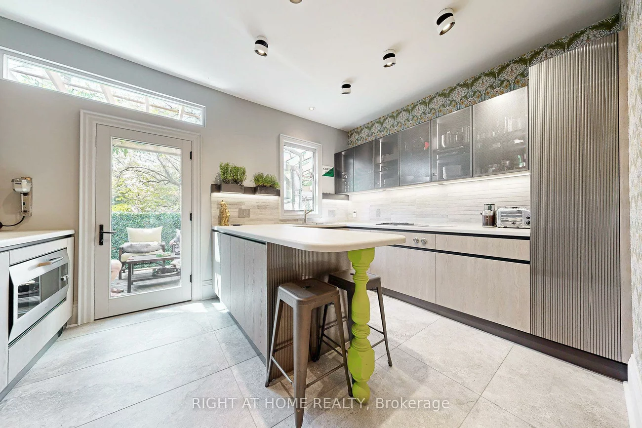 440, Sackville, Cabbagetown-South St. James Town, Toronto