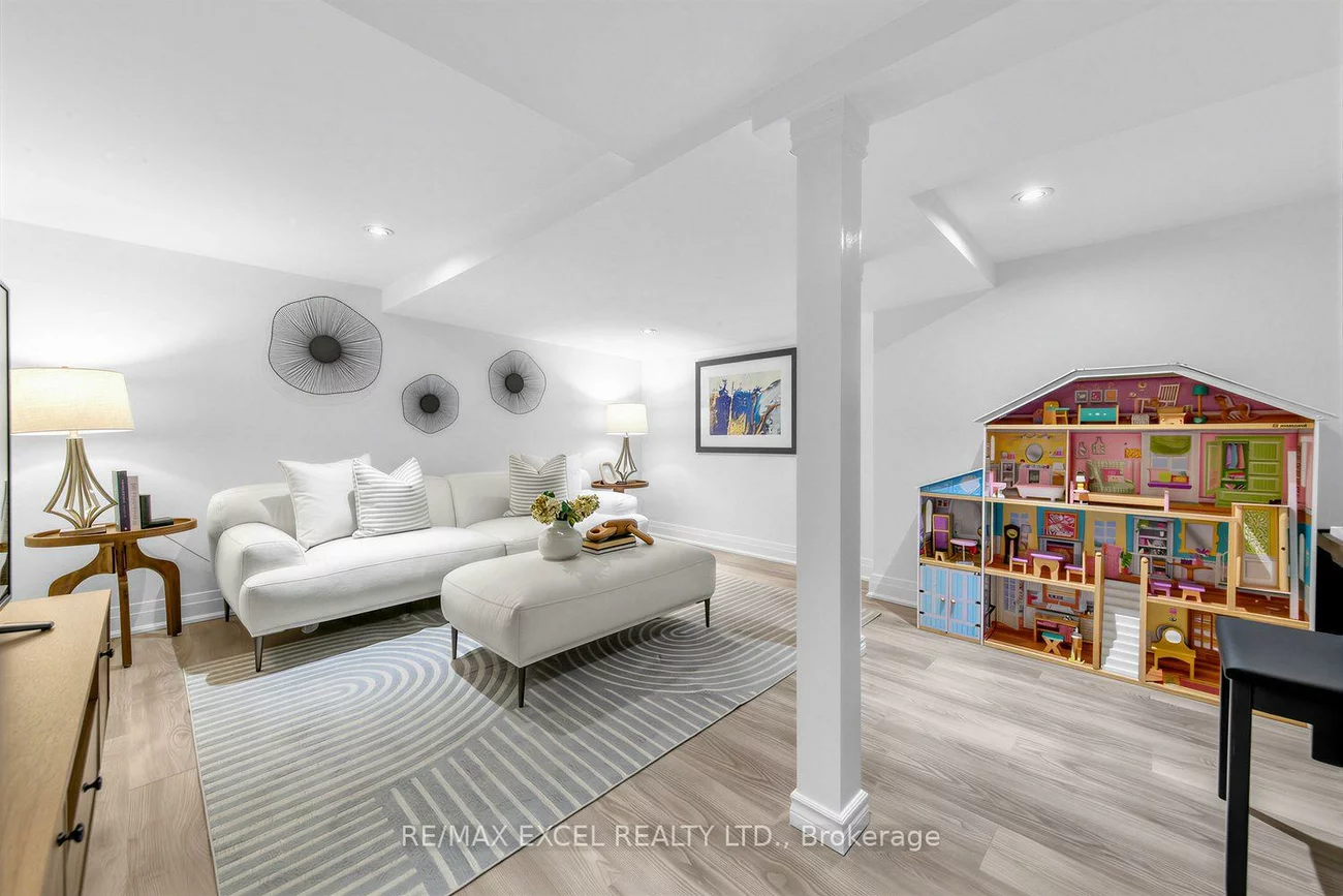 165, Winona, Wychwood, Toronto
