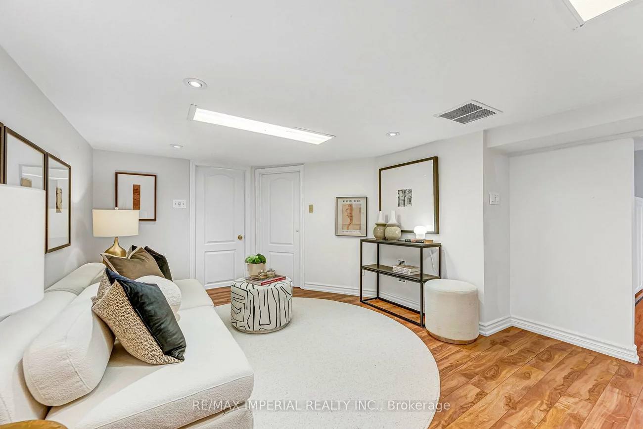 609, Millwood, Mount Pleasant East, Toronto