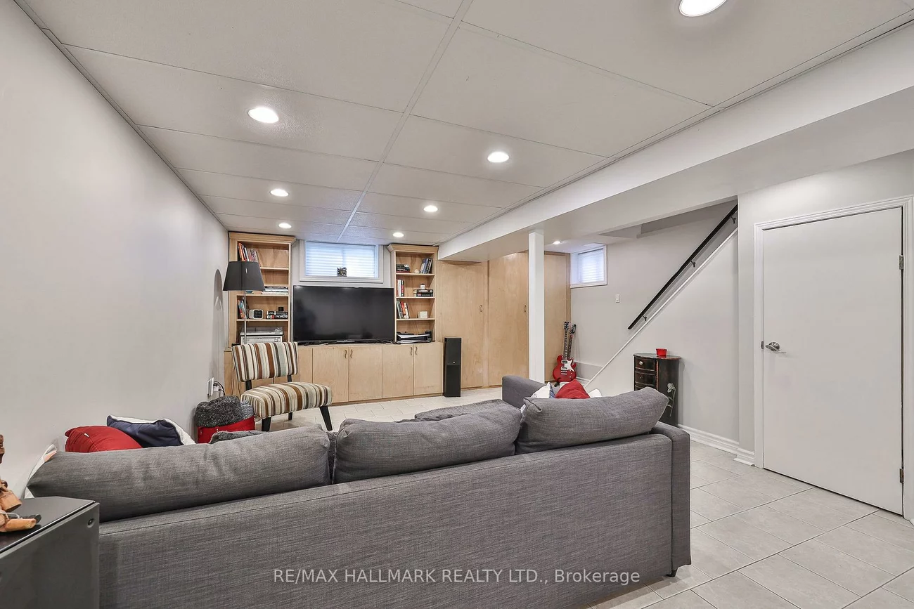 278, Woburn, Lawrence Park North, Toronto