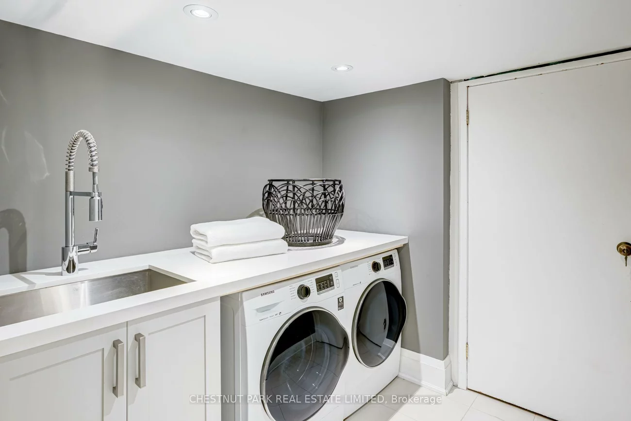 209, Atlas, Oakwood Village, Toronto