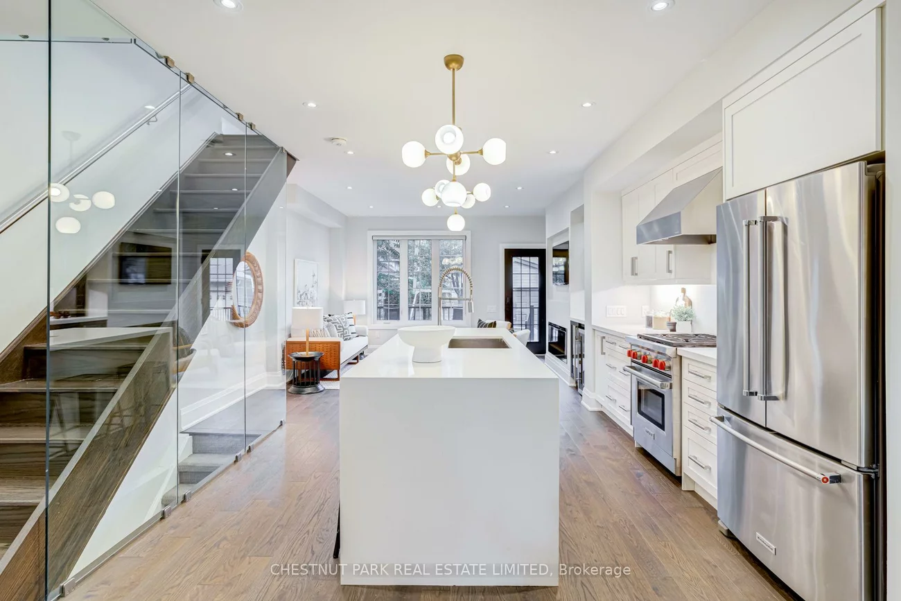 209, Atlas, Oakwood Village, Toronto
