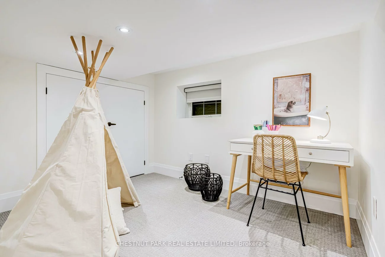 209, Atlas, Oakwood Village, Toronto