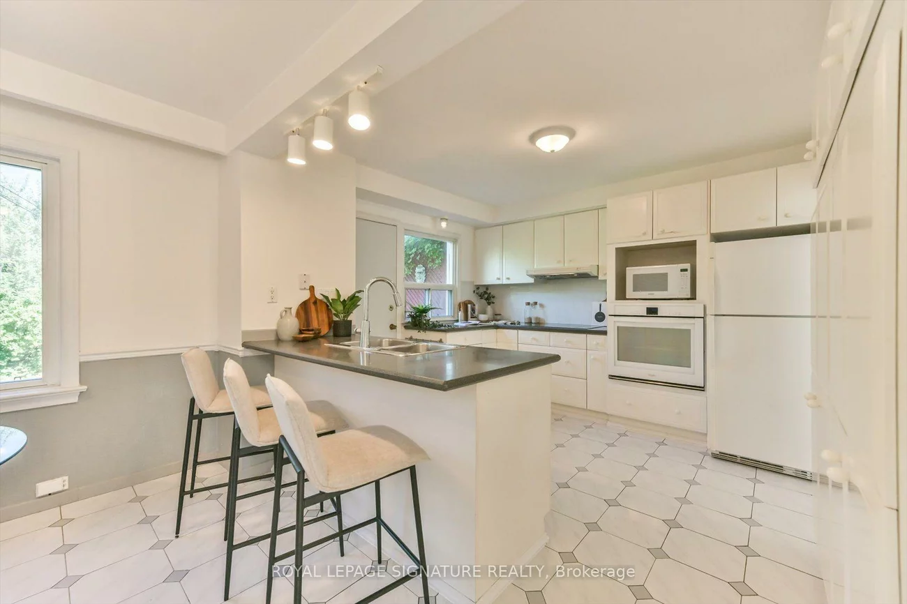 52, Daleside, Victoria Village, Toronto