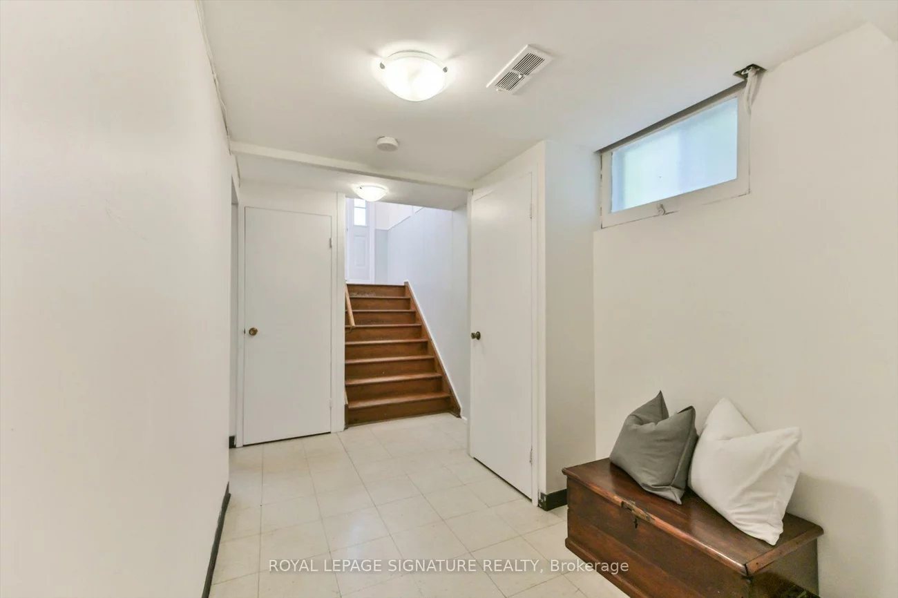 52, Daleside, Victoria Village, Toronto