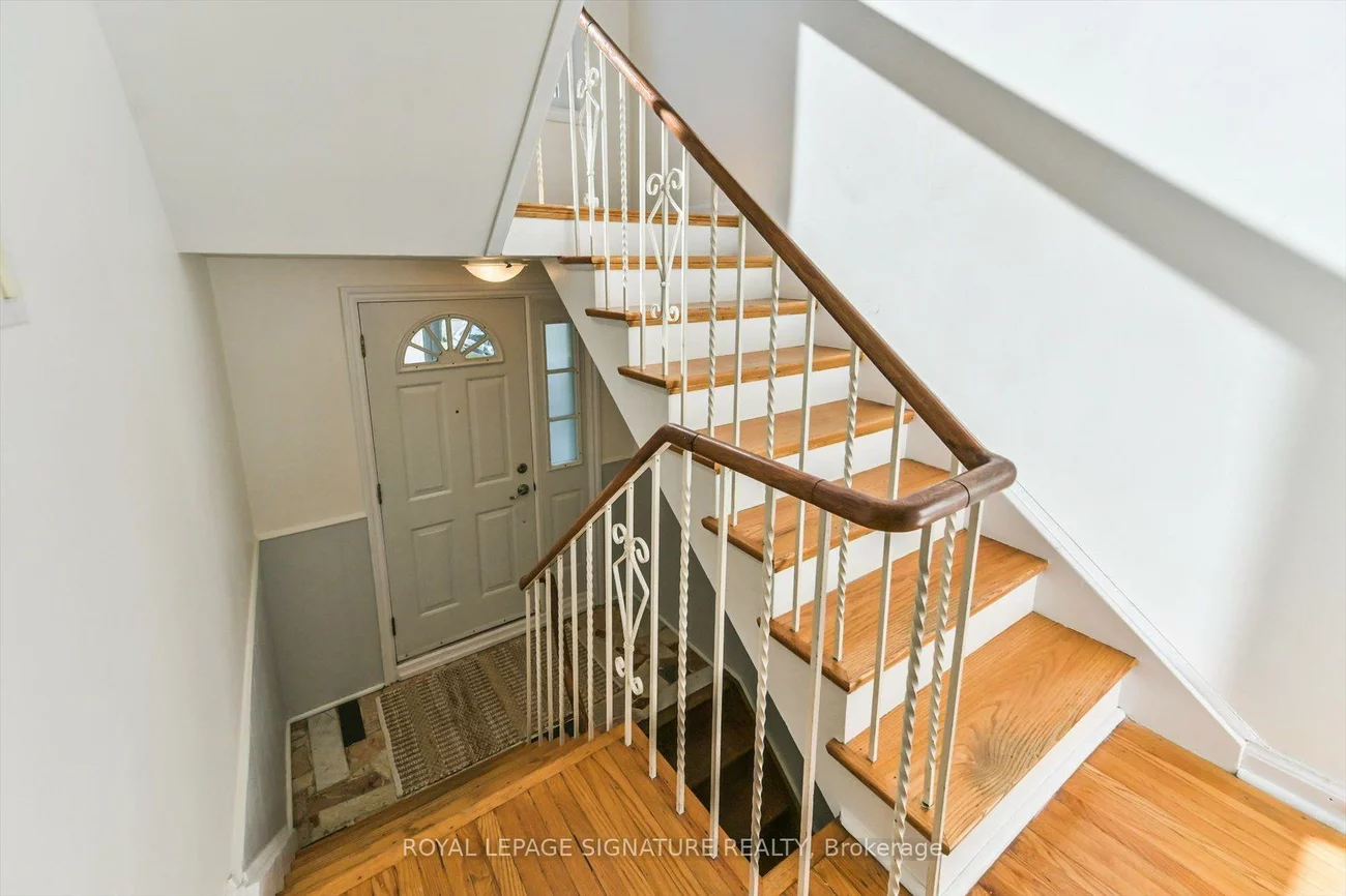 52, Daleside, Victoria Village, Toronto