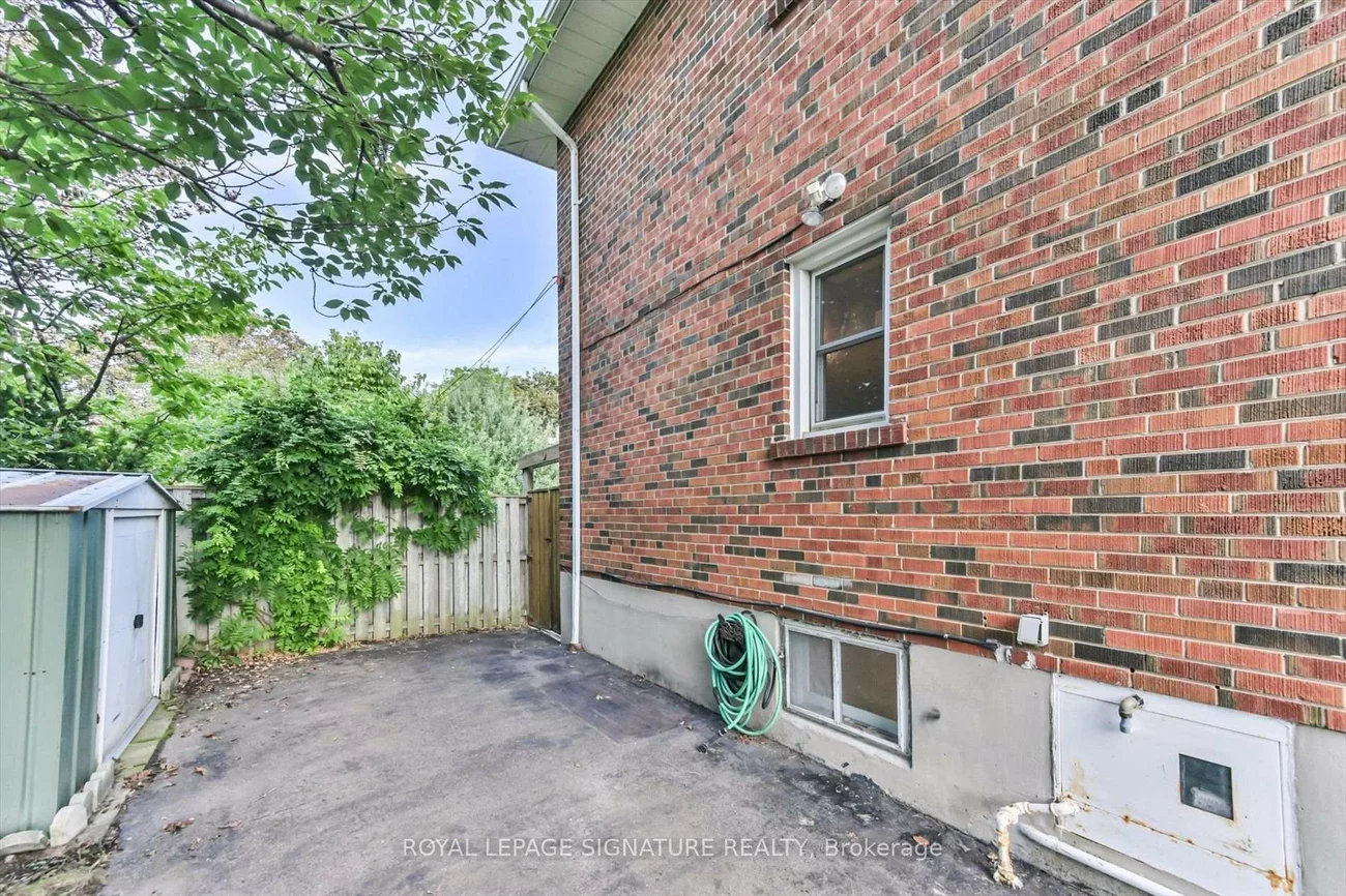 52, Daleside, Victoria Village, Toronto