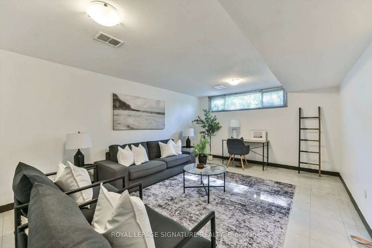 52, Daleside, Victoria Village, Toronto