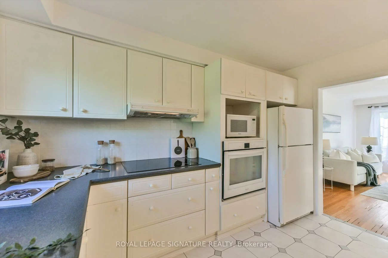 52, Daleside, Victoria Village, Toronto