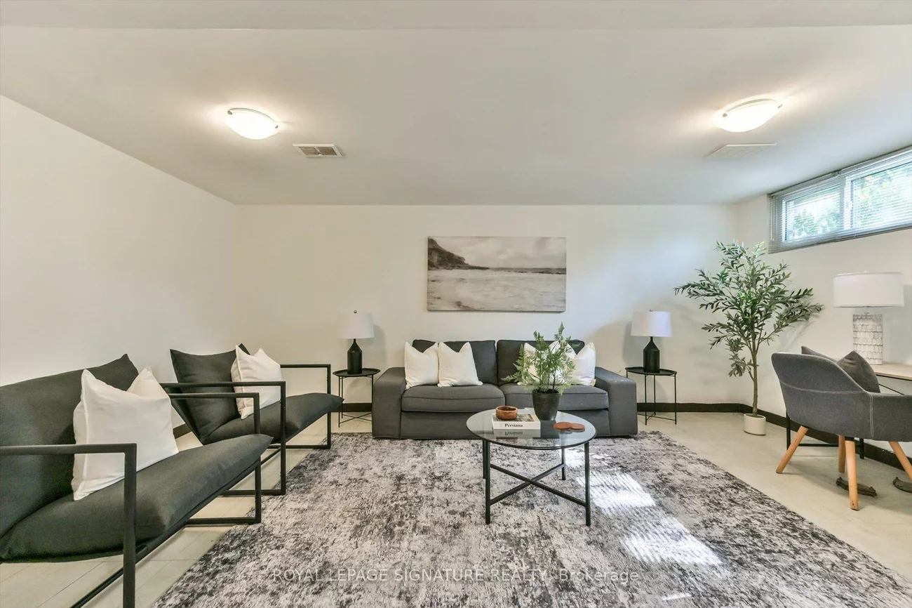 52, Daleside, Victoria Village, Toronto