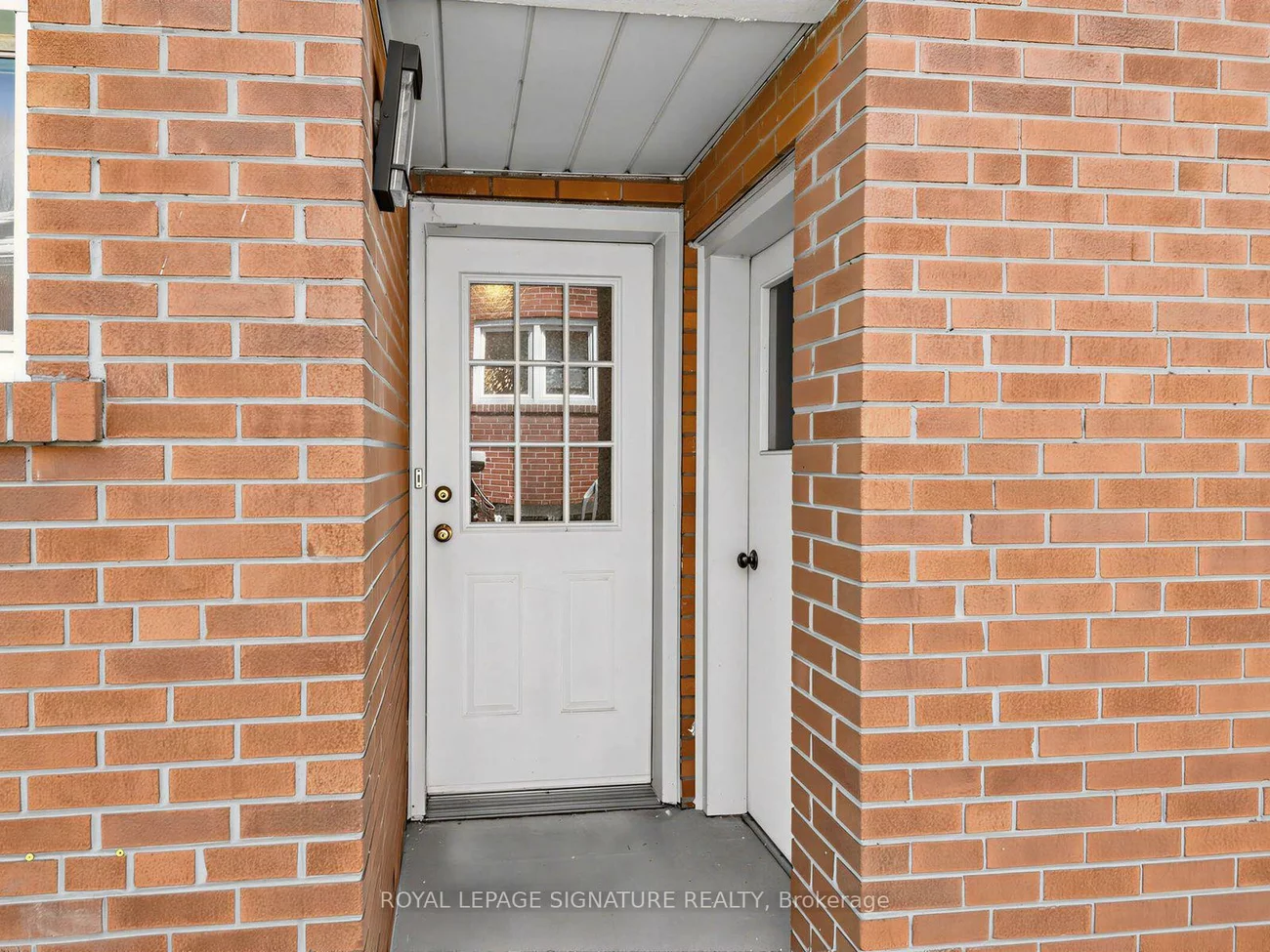 62, Dukinfield, Parkwoods-Donalda, Toronto