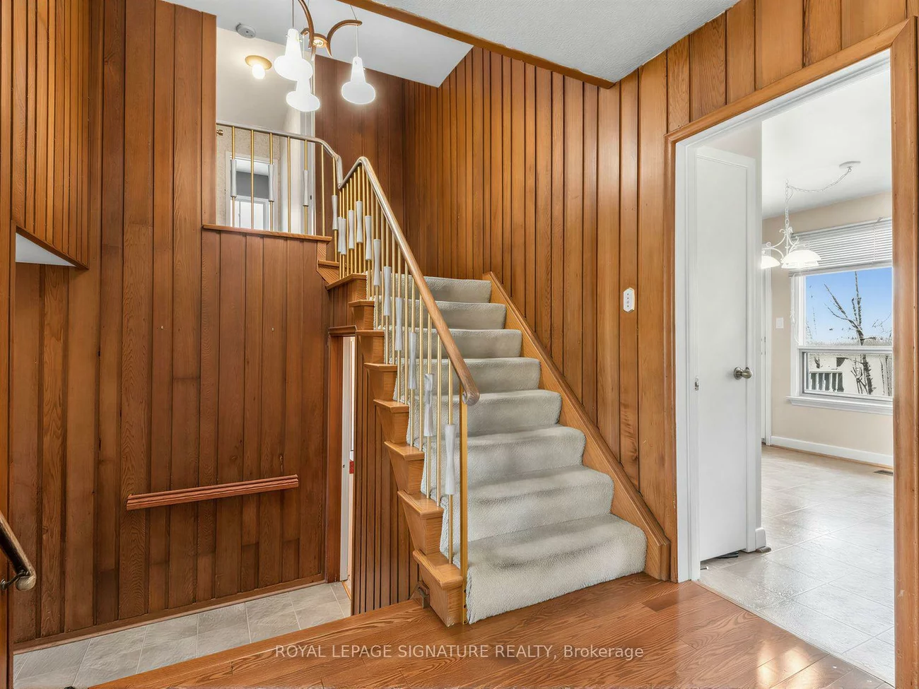 62, Dukinfield, Parkwoods-Donalda, Toronto
