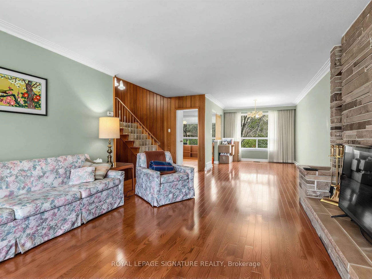 62, Dukinfield, Parkwoods-Donalda, Toronto