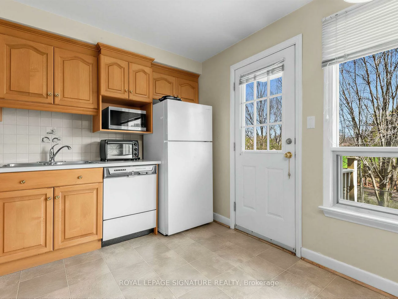 62, Dukinfield, Parkwoods-Donalda, Toronto