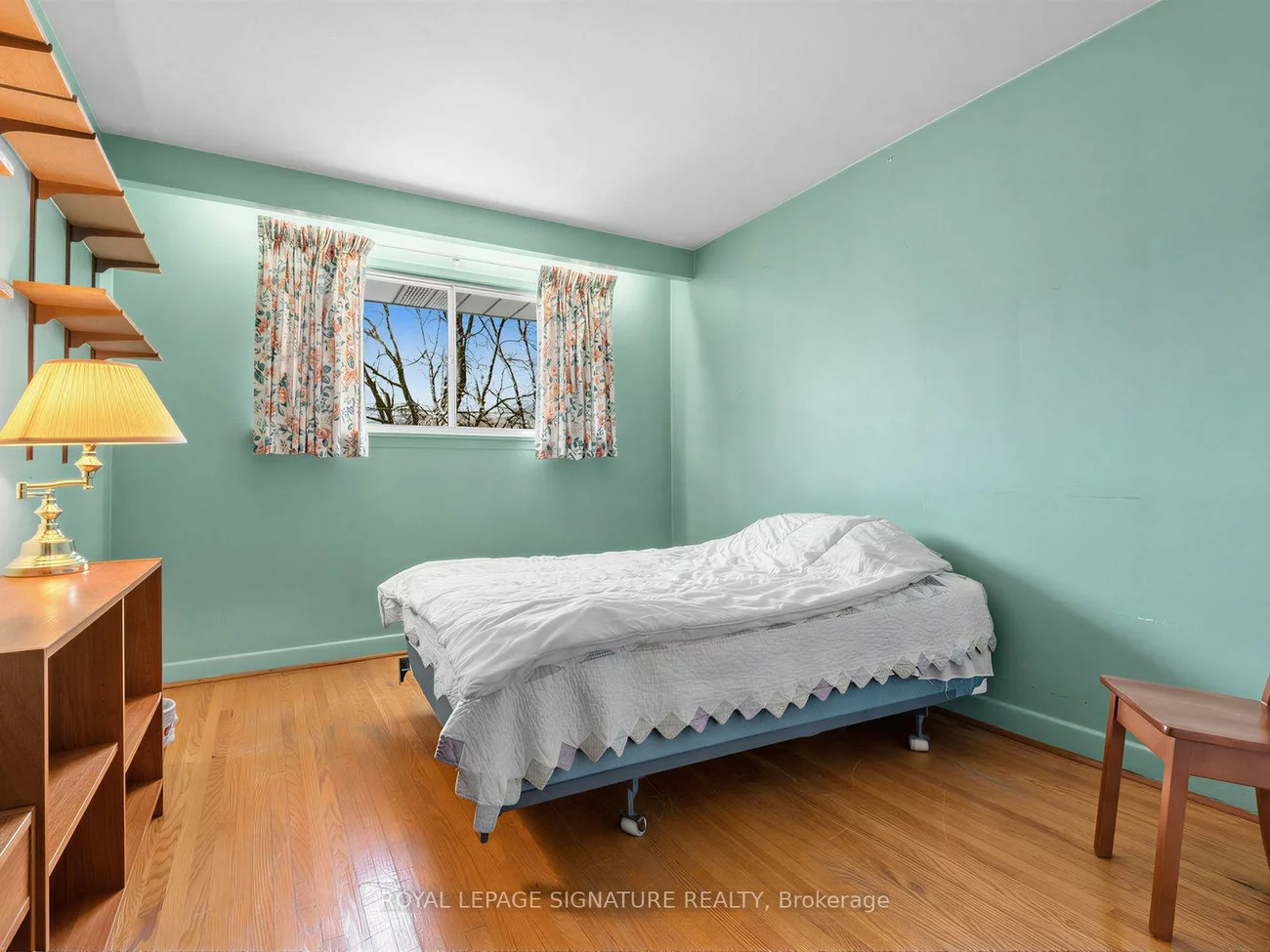 62, Dukinfield, Parkwoods-Donalda, Toronto