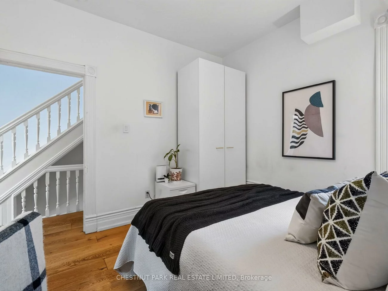 28, Robinson, Trinity-Bellwoods, Toronto