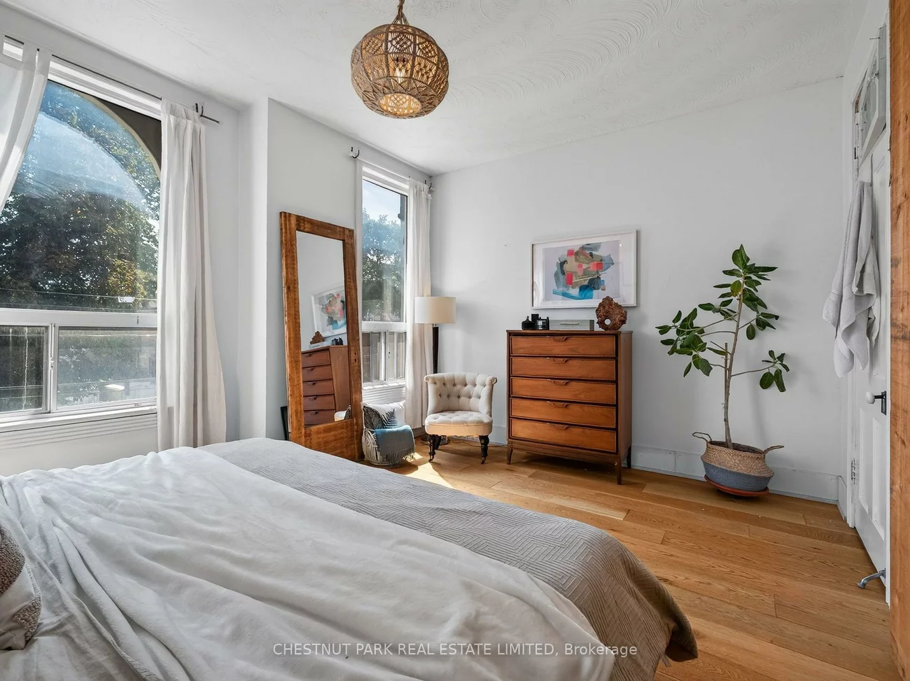 28, Robinson, Trinity-Bellwoods, Toronto
