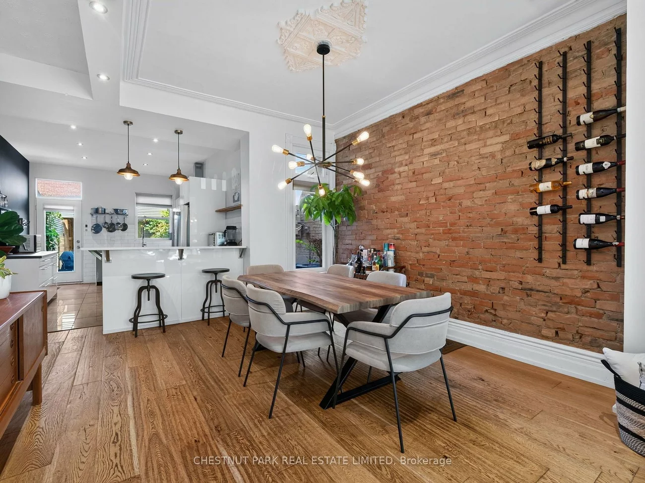 28, Robinson, Trinity-Bellwoods, Toronto