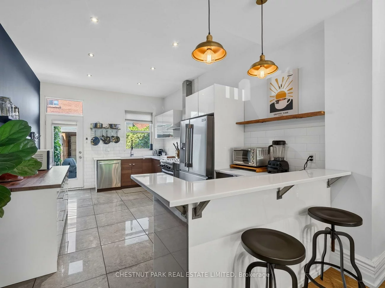 28, Robinson, Trinity-Bellwoods, Toronto