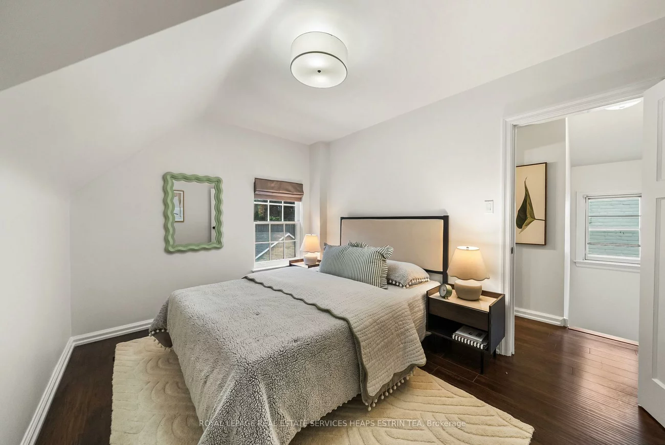 41, Fairfield, Mount Pleasant East, Toronto