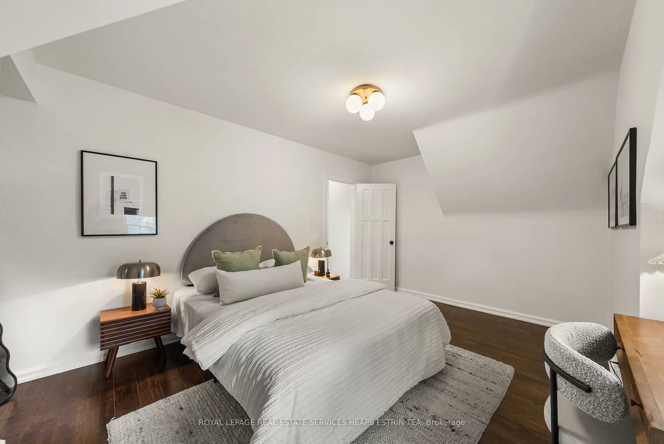 41, Fairfield, Mount Pleasant East, Toronto