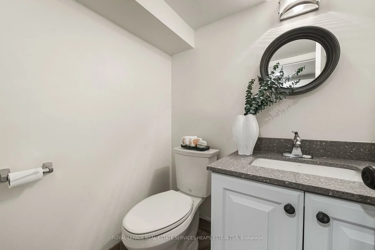 41, Fairfield, Mount Pleasant East, Toronto