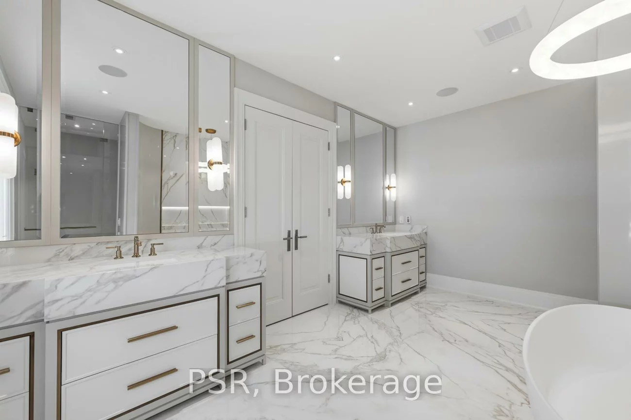 117, Yonge, Bedford Park-Nortown, Toronto