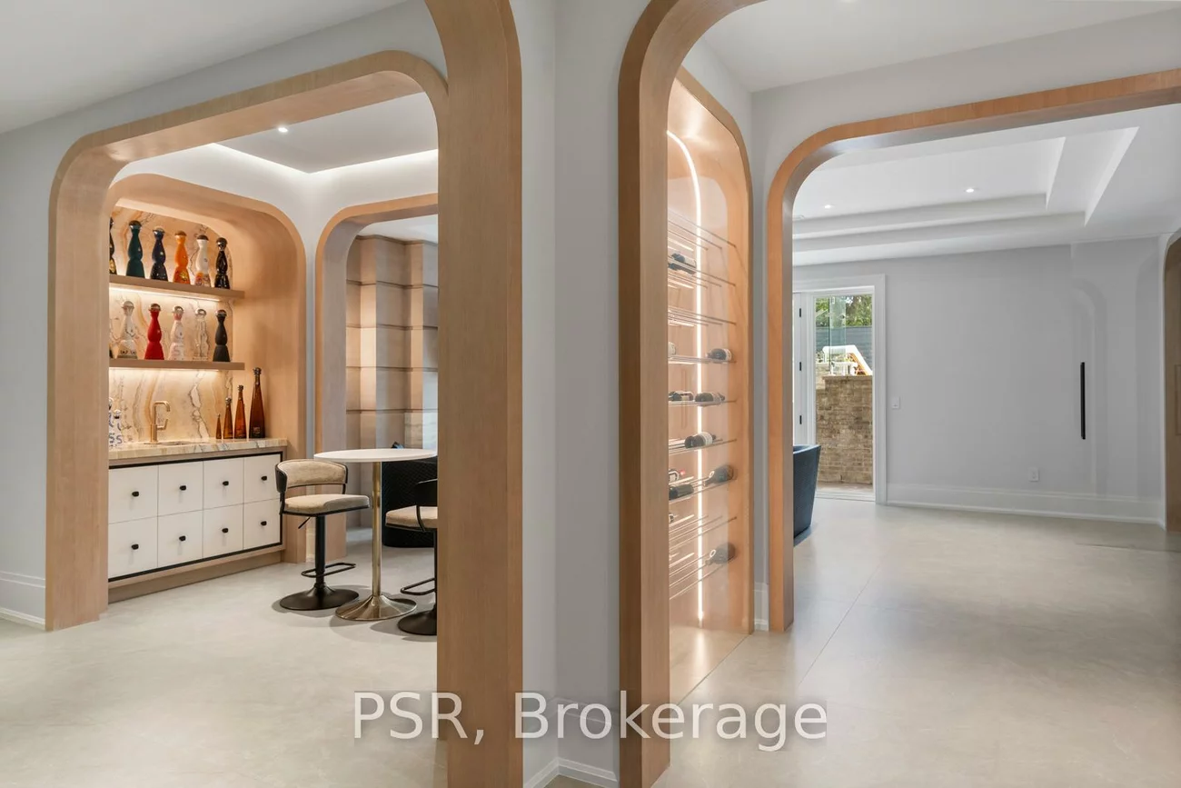 117, Yonge, Bedford Park-Nortown, Toronto