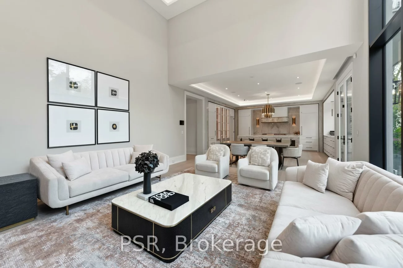 117, Yonge, Bedford Park-Nortown, Toronto