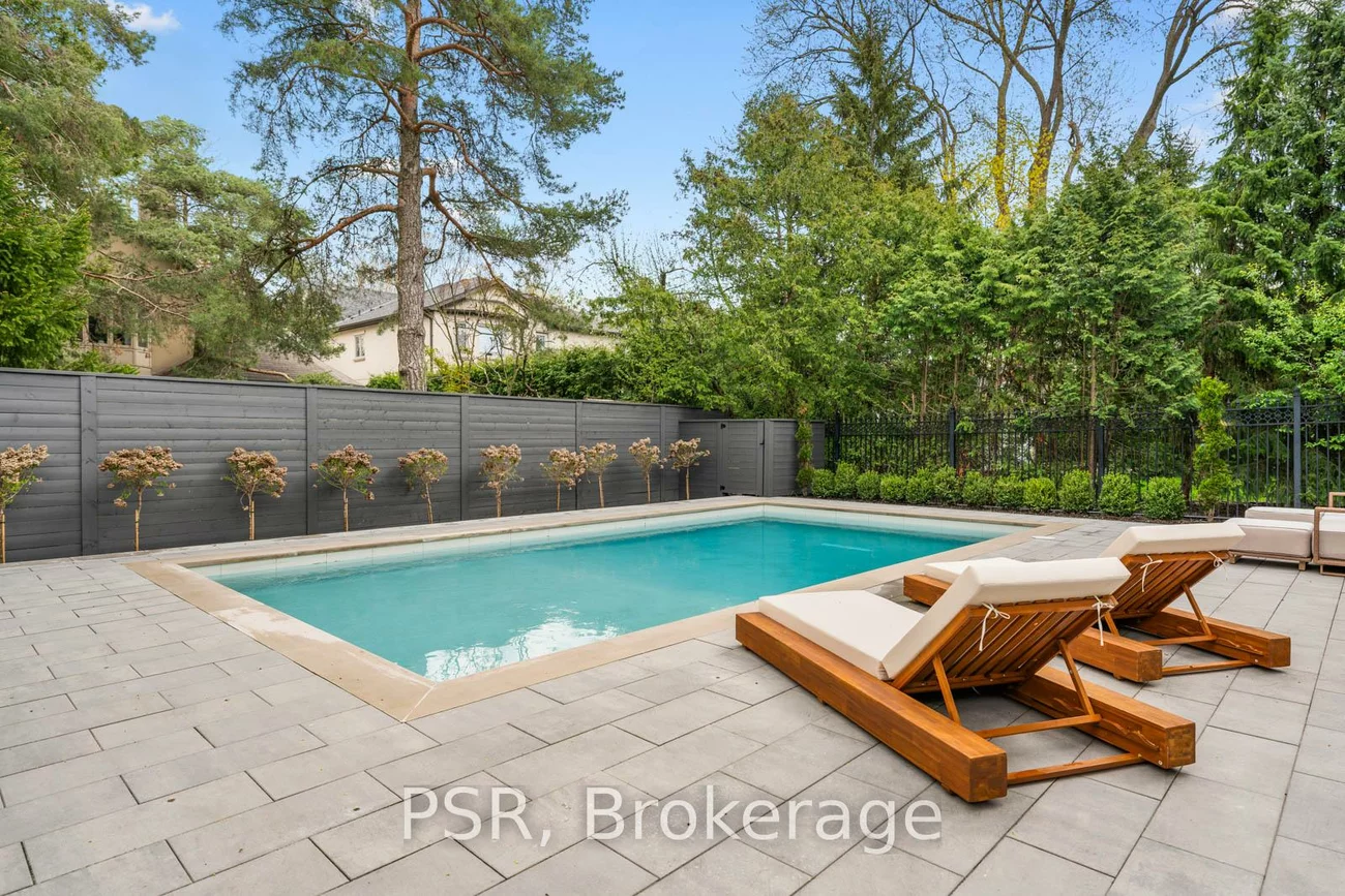 117, Yonge, Bedford Park-Nortown, Toronto