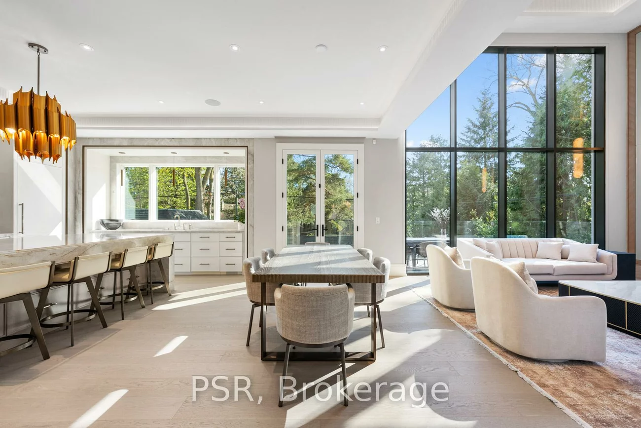 117, Yonge, Bedford Park-Nortown, Toronto
