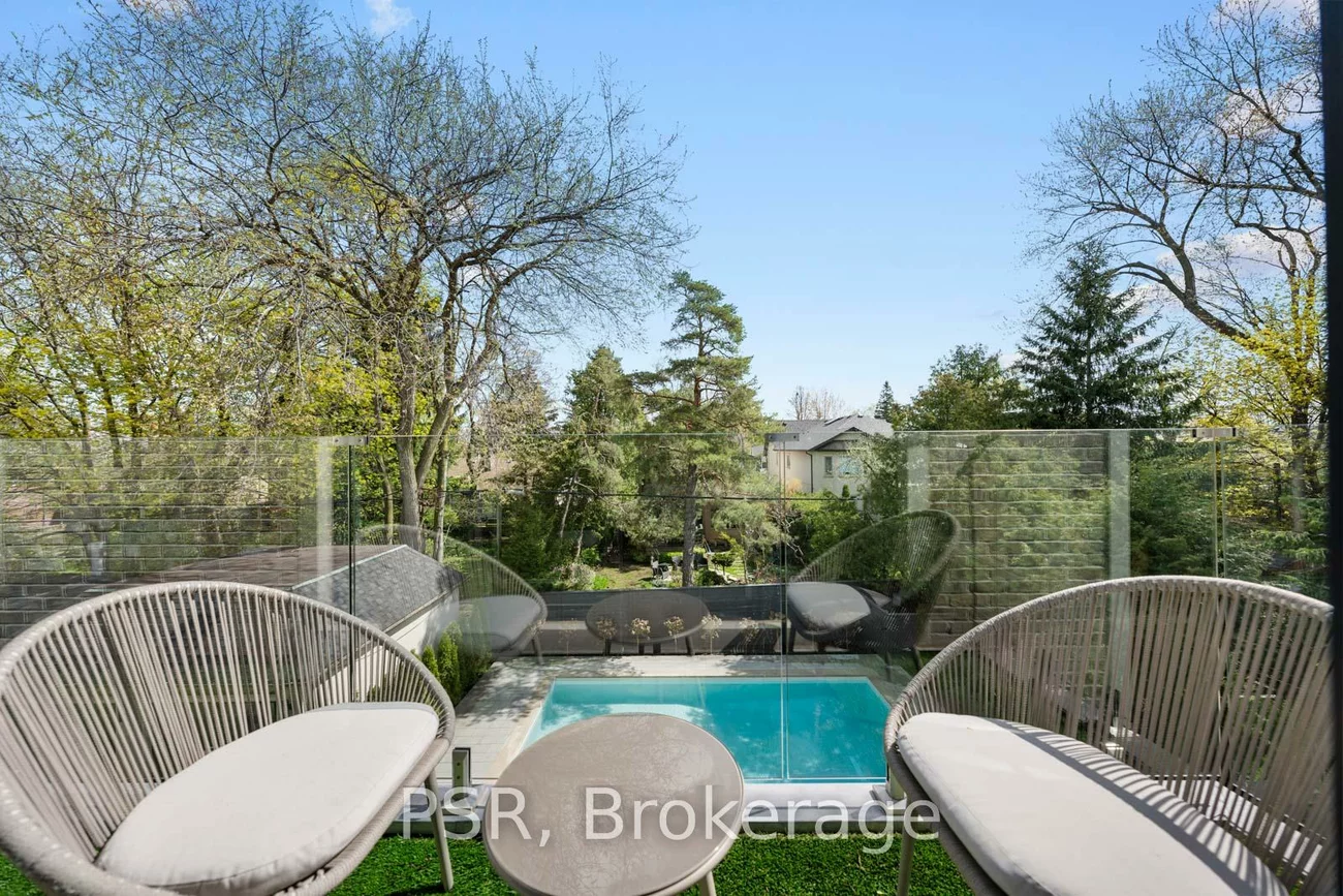 117, Yonge, Bedford Park-Nortown, Toronto