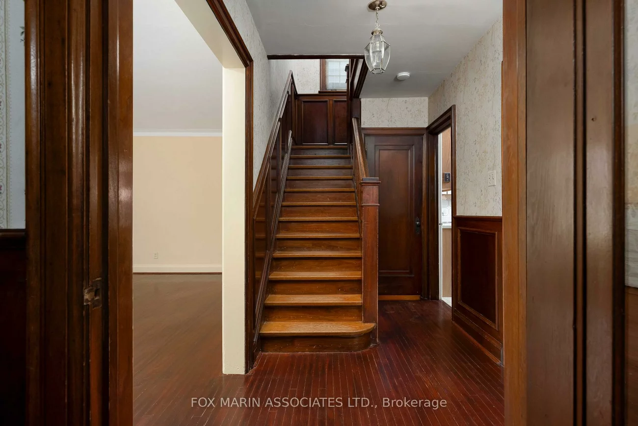 26, Claxton, Humewood-Cedarvale, Toronto