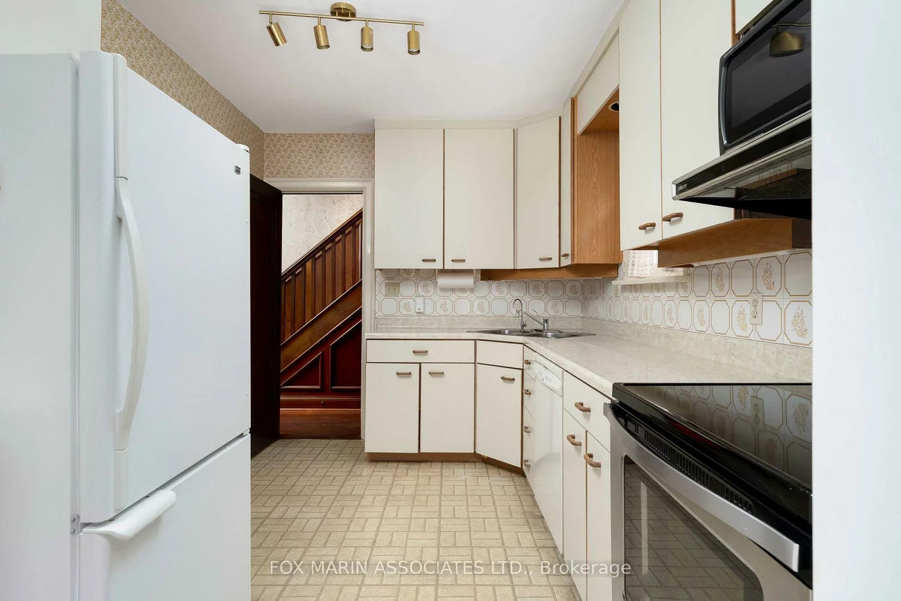 26, Claxton, Humewood-Cedarvale, Toronto