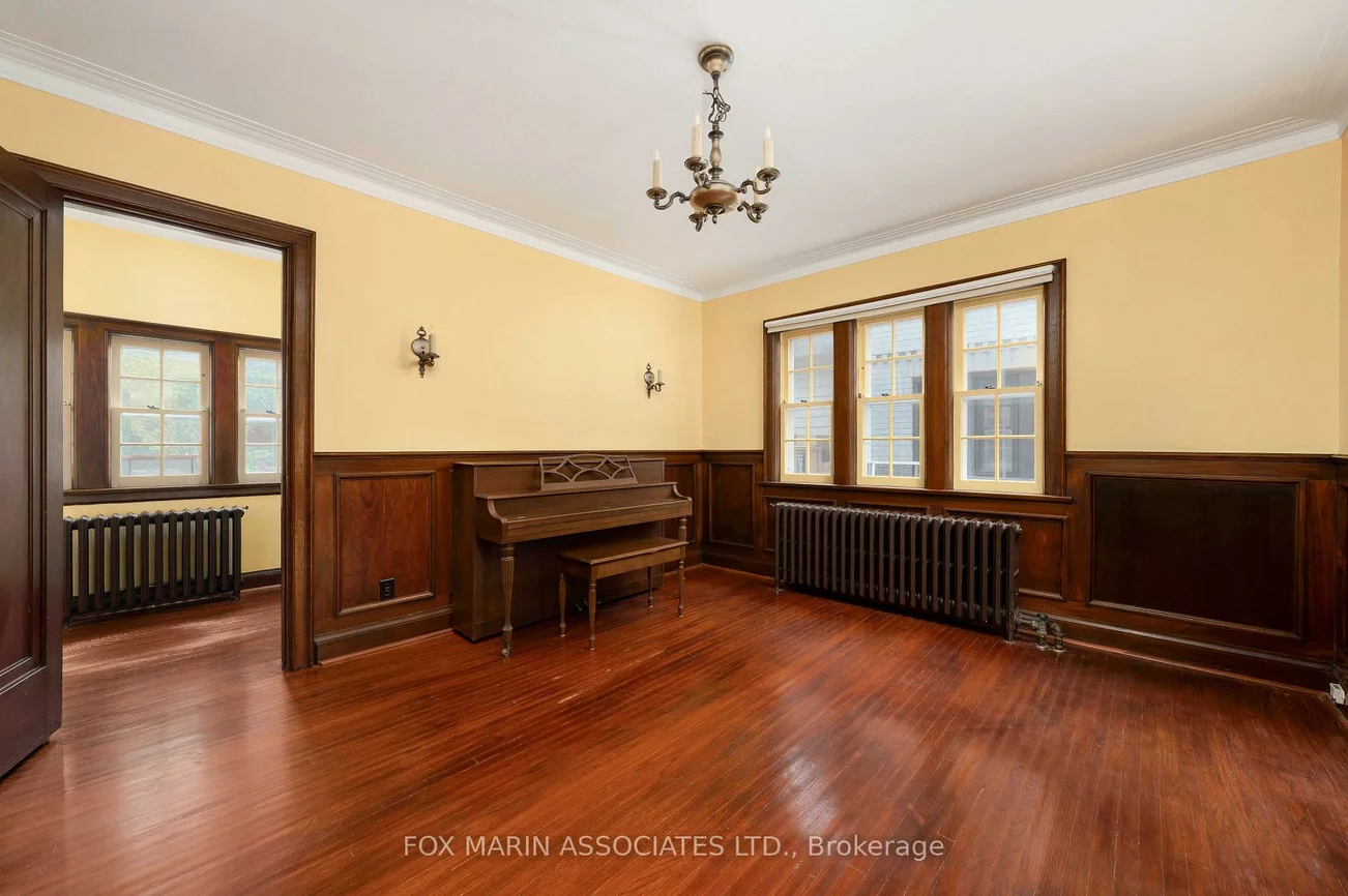 26, Claxton, Humewood-Cedarvale, Toronto