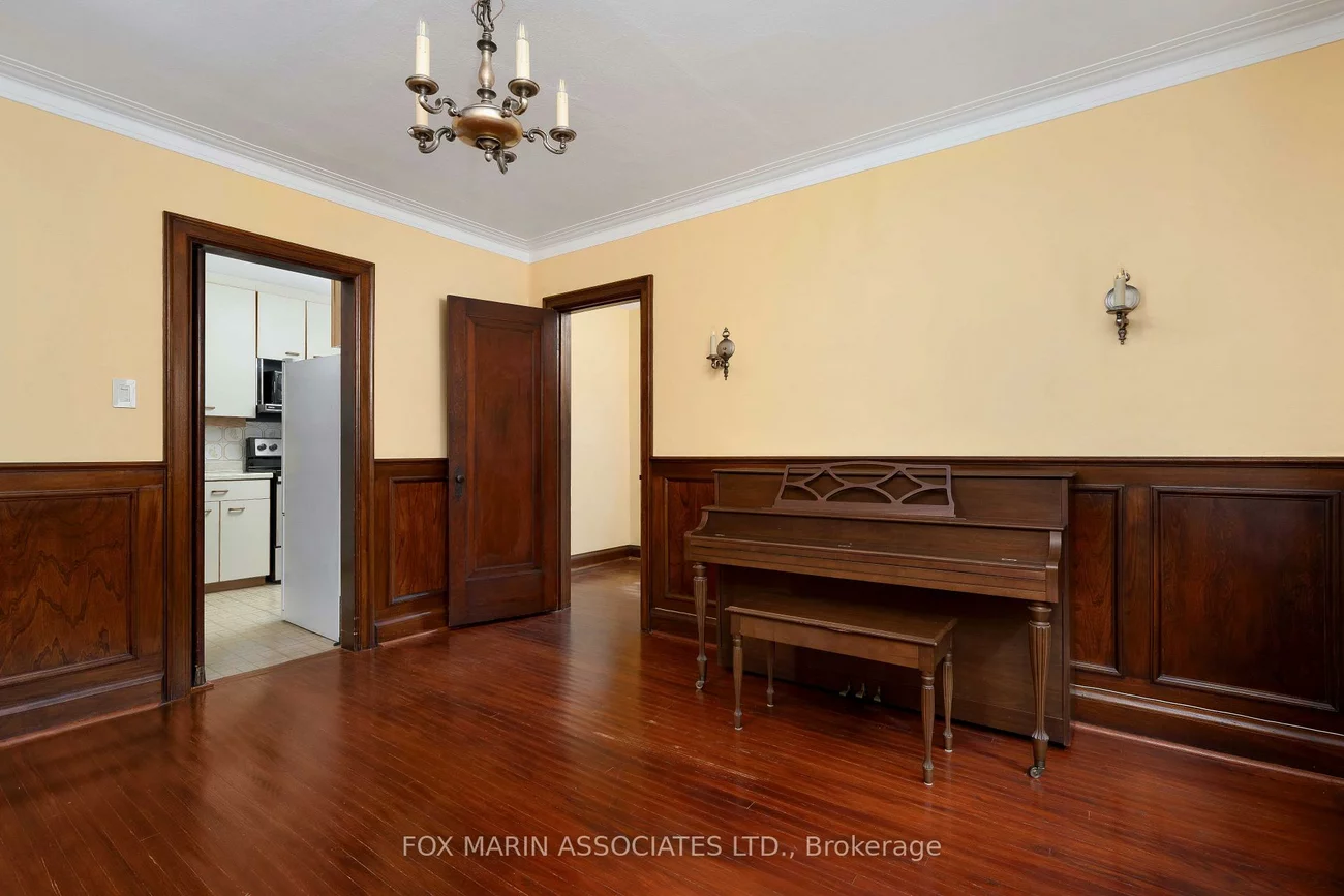26, Claxton, Humewood-Cedarvale, Toronto