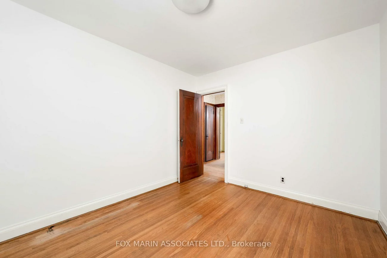 26, Claxton, Humewood-Cedarvale, Toronto
