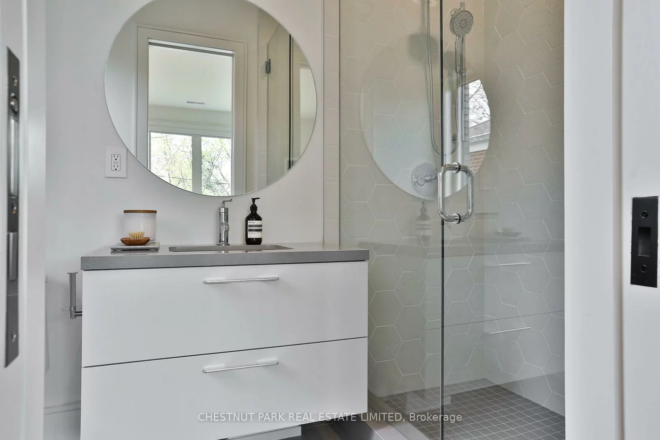 2, Marchwood, Lansing-Westgate, Toronto