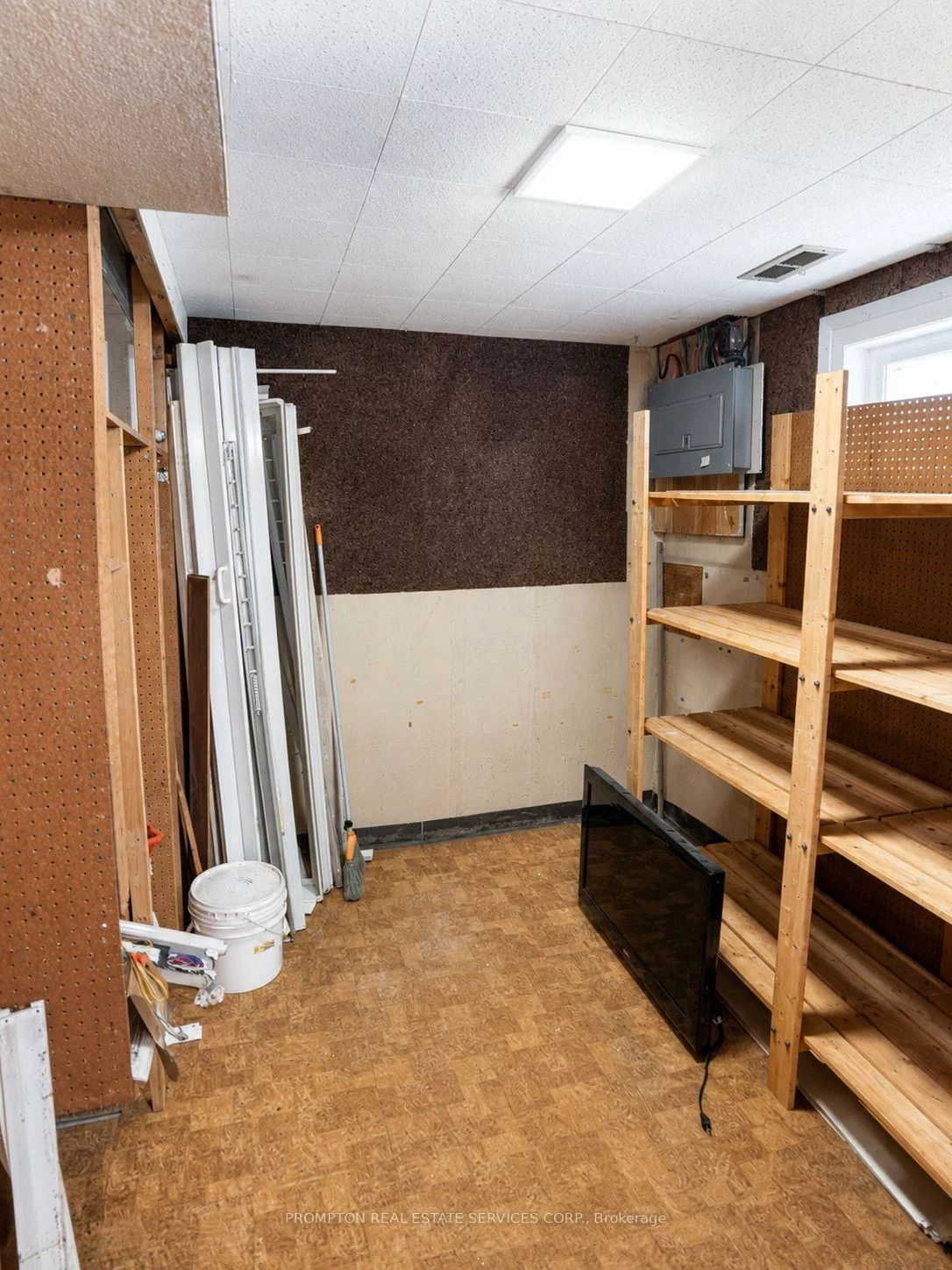 25, Lehar, Hillcrest Village, Toronto